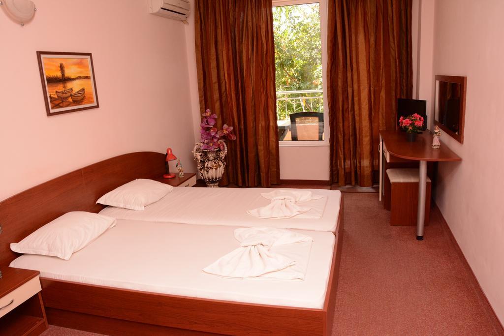 Guesthouse Kirov Ravda Exterior foto